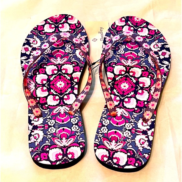 Vera Bradley NWT Flip Flops Slippers Sandals Floral Pinks & Blue Size Small - Picture 2 of 9